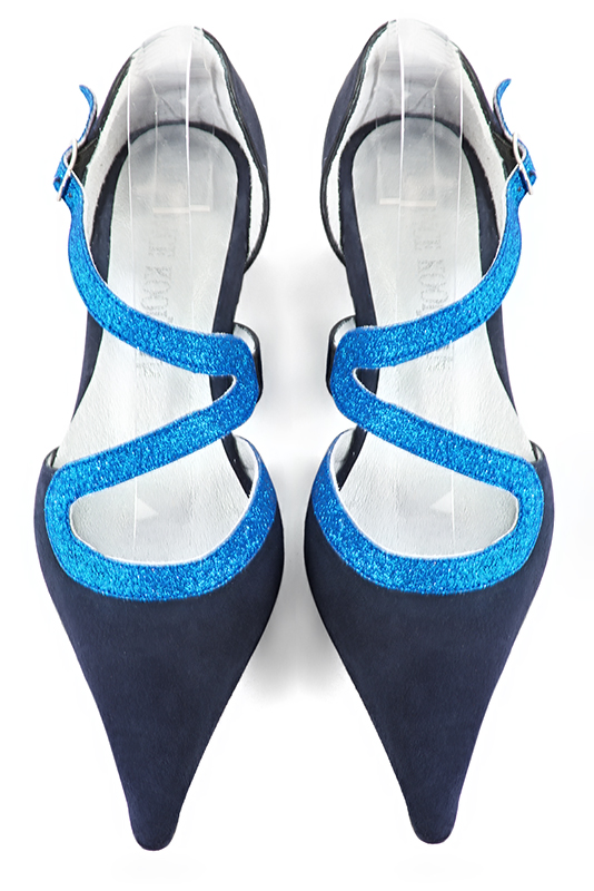 Navy blue women's open side shoes, with snake-shaped straps. Pointed toe. Low block heels. Top view - Florence KOOIJMAN